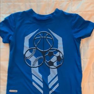 🦋 3 FOR $10 
Boys Jumping Beans shirt